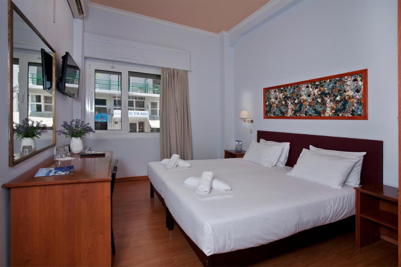 Grand Hotel Loutraki Exterior photo