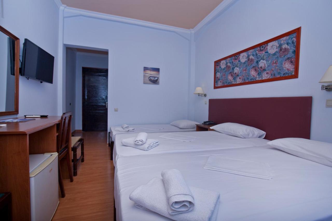 Grand Hotel Loutraki Exterior photo